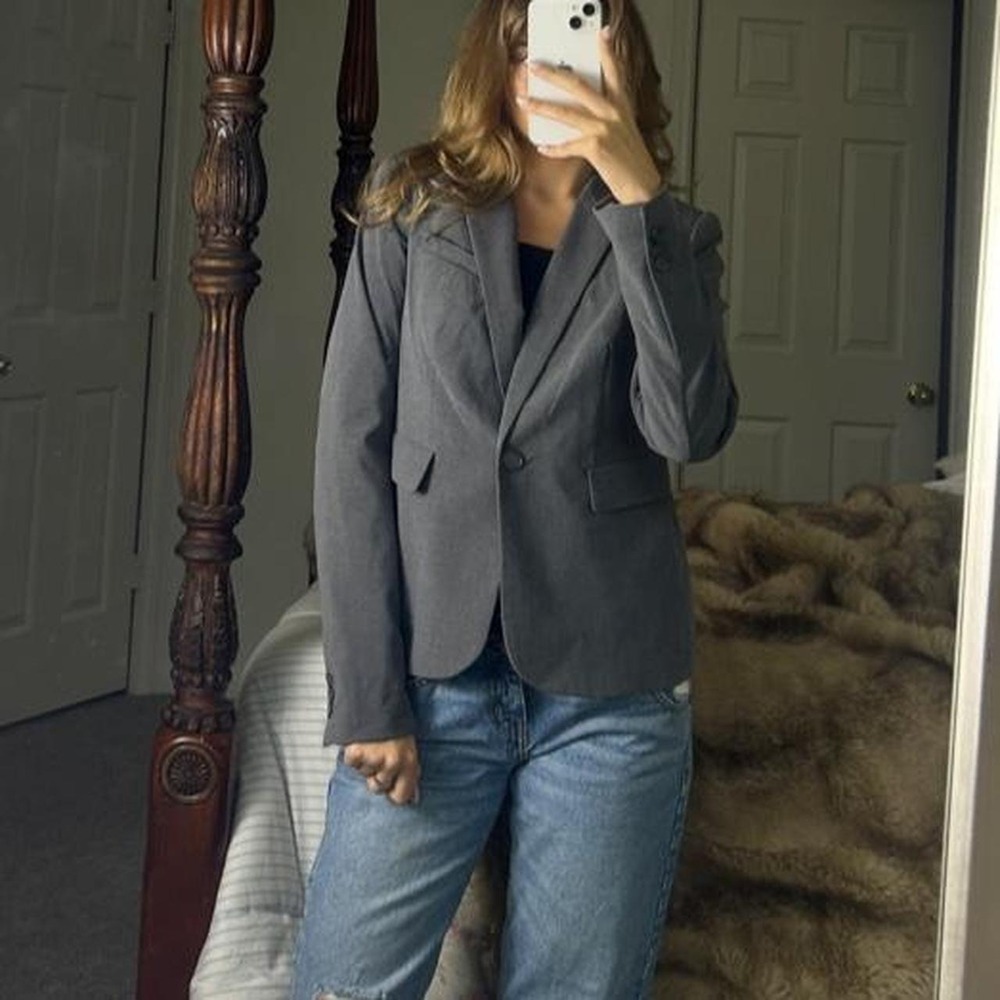 00s gray tailored single-button blazer
